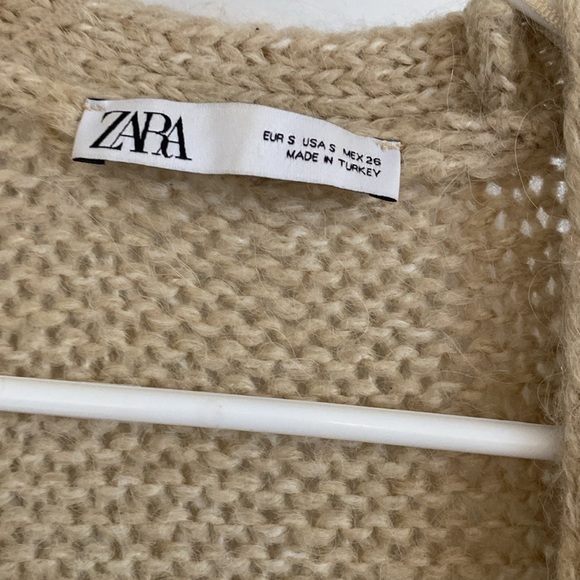 Zara Women's Chunky Knit Cardigan Sweater - Picture 3 of 4
